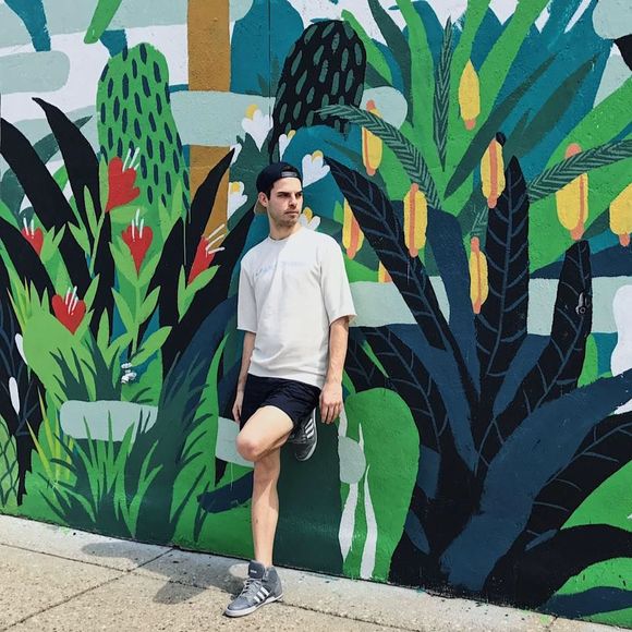 Meet your Posher, Lucas - Picture 1 of 1